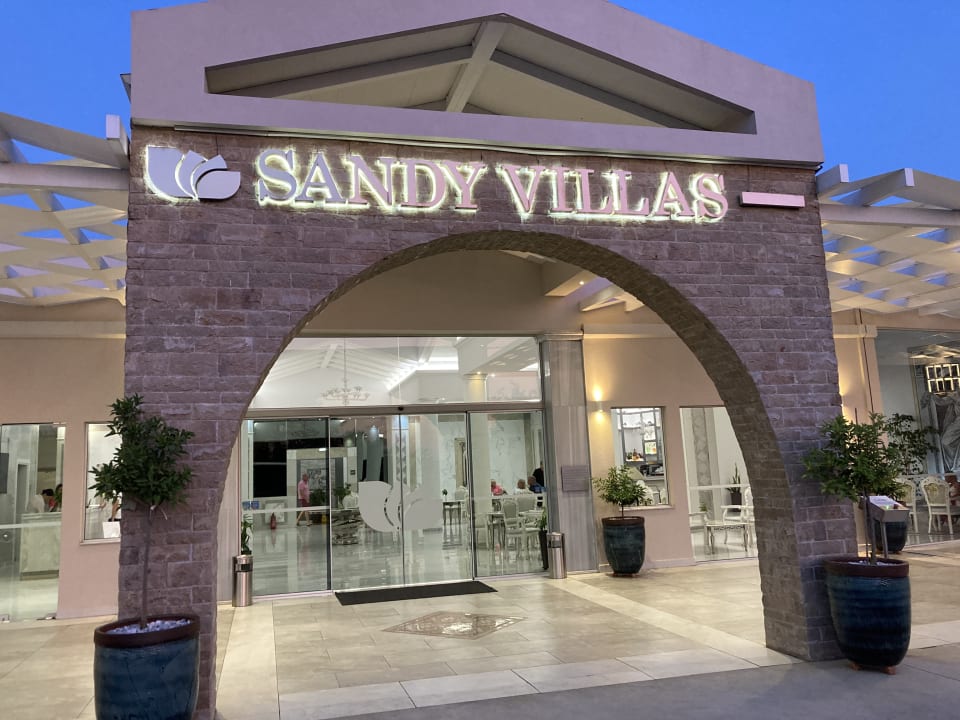 Lobby Sandy Villas Resort