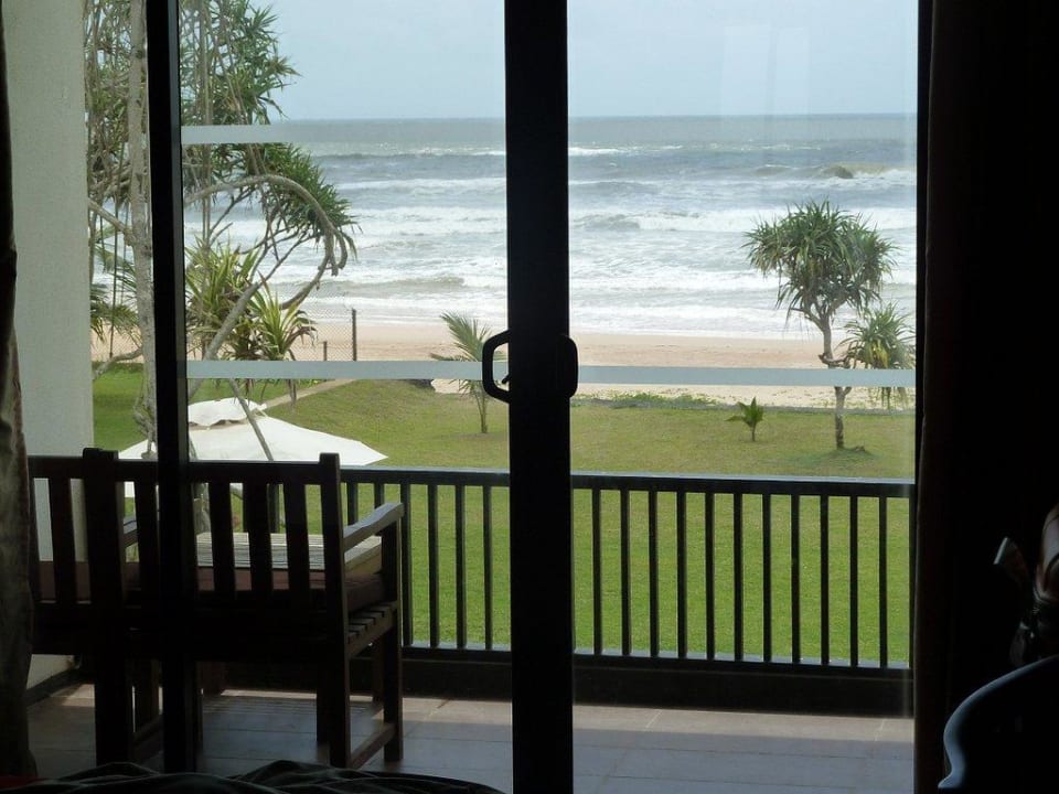 Blick vom Zimmer zum Strand EKHO Surf