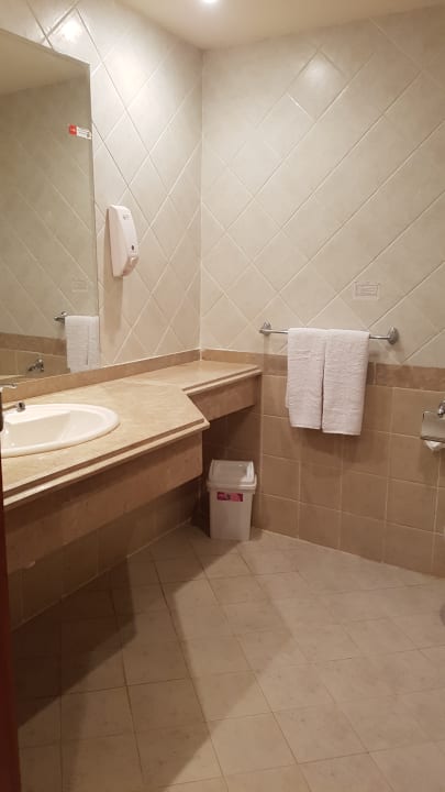 Zimmer Bliss Nada Beach Resort