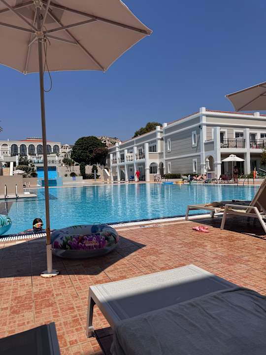 Pool Porto Bello Royal