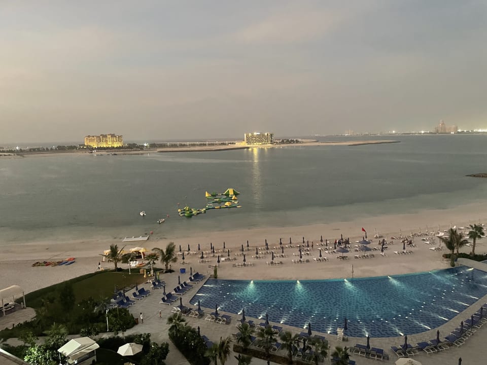 Ausblick Mövenpick Resort Al Marjan Island