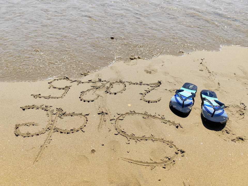 Strand Serenis Hotel