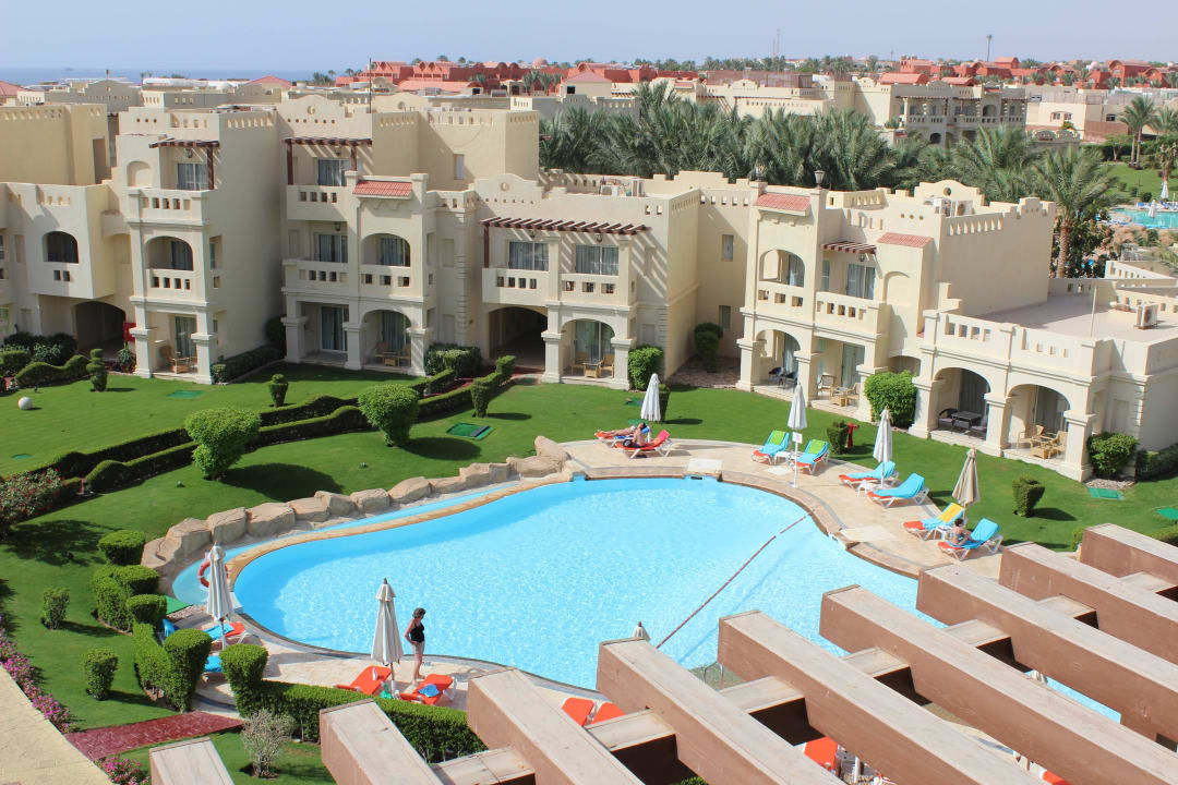 Relax Pool direkt vor unserer Junior Suite Rixos Sharm El Sheikh Adults Only 18 +