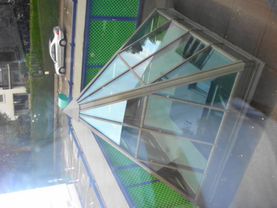 Dach des Hallenbad Kneipp- und WellVitalhotel Edelweiss