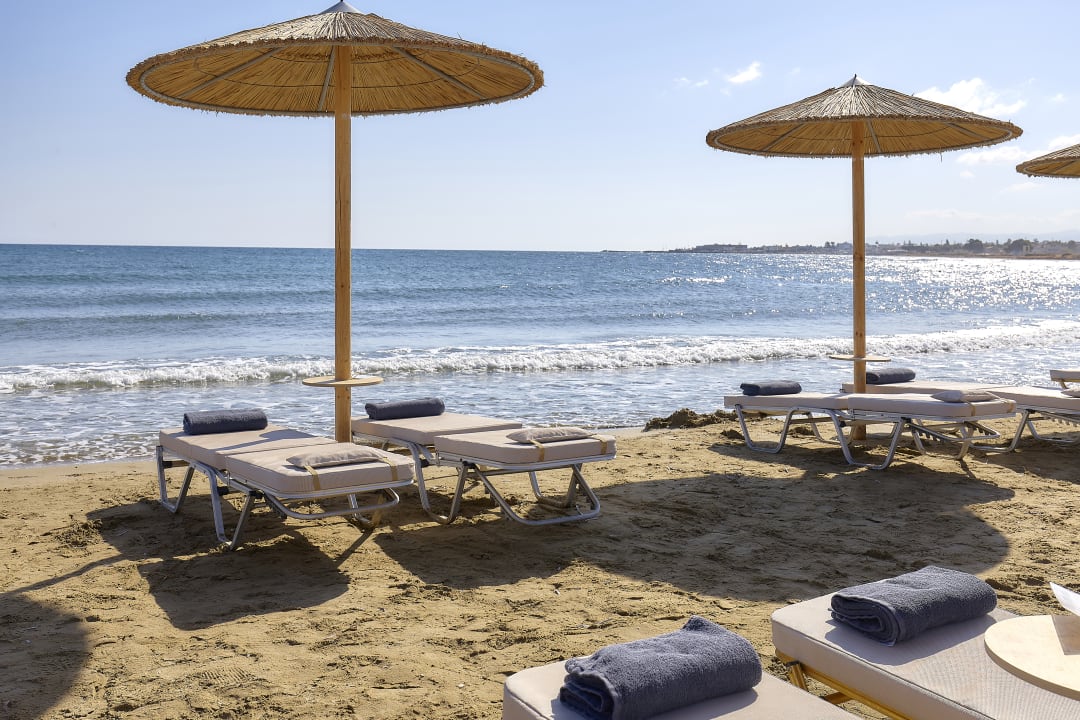 Strand Vasia Royal Hotel