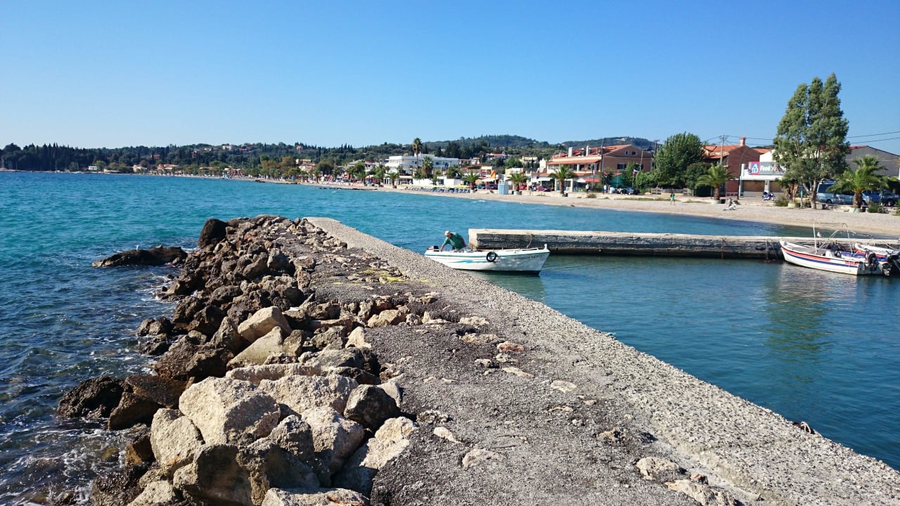 Sicht Richtung Hafen Hotel Ipsos Beach