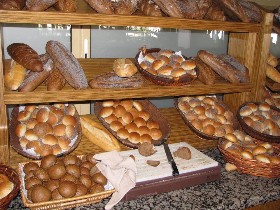 Teil des Brotsortiments Aydinbey Famous Resort