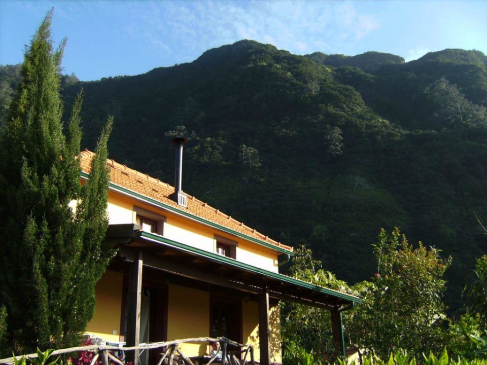 Häuschen mit Berg Pestana Quinta do Arco