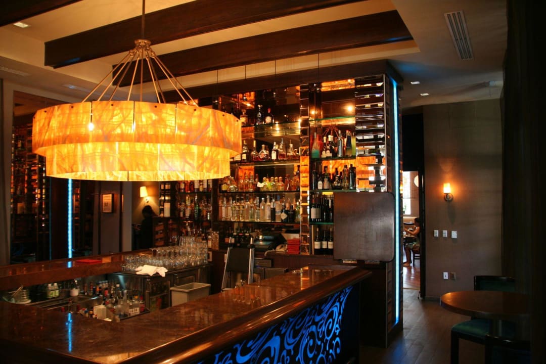 Bar Hotel Palms on the Ocean