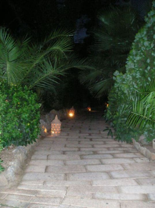 Durchgang... Lago Garden