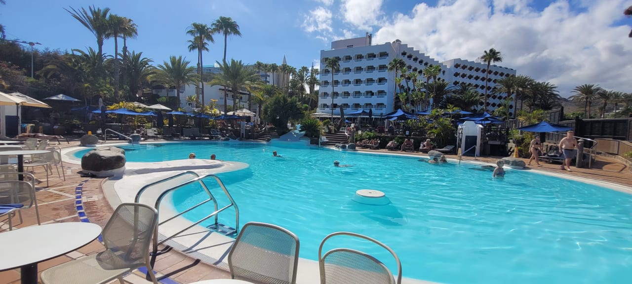 Pool Corallium Beach by Lopesan Hotels - Adults only