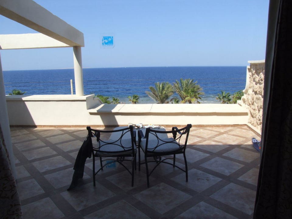 Blick von unserer Terrasse Pickalbatros Citadel Resort