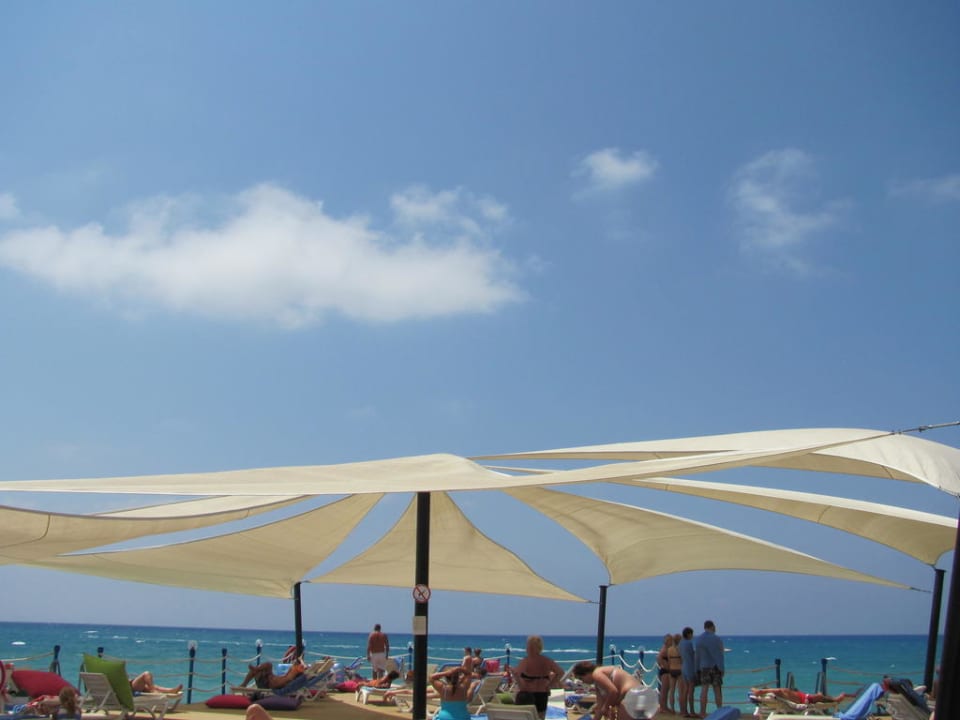 Steg mit Sonnensegel Seaden Sea World Resort & Spa