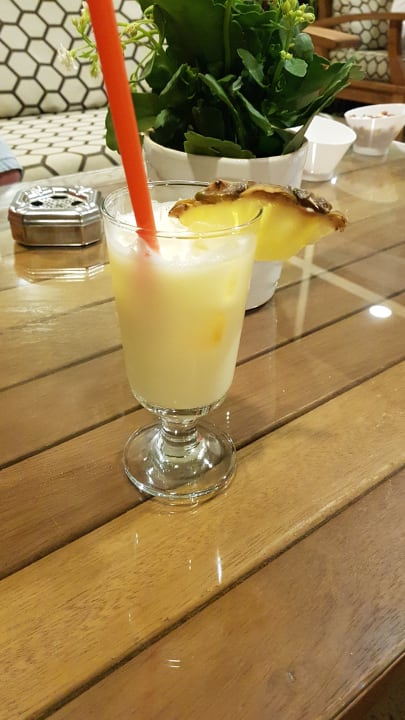 Lobby Crystal Family Comfort Collection