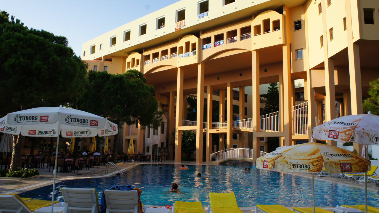 Hotel am Abend Asteria Collection Side