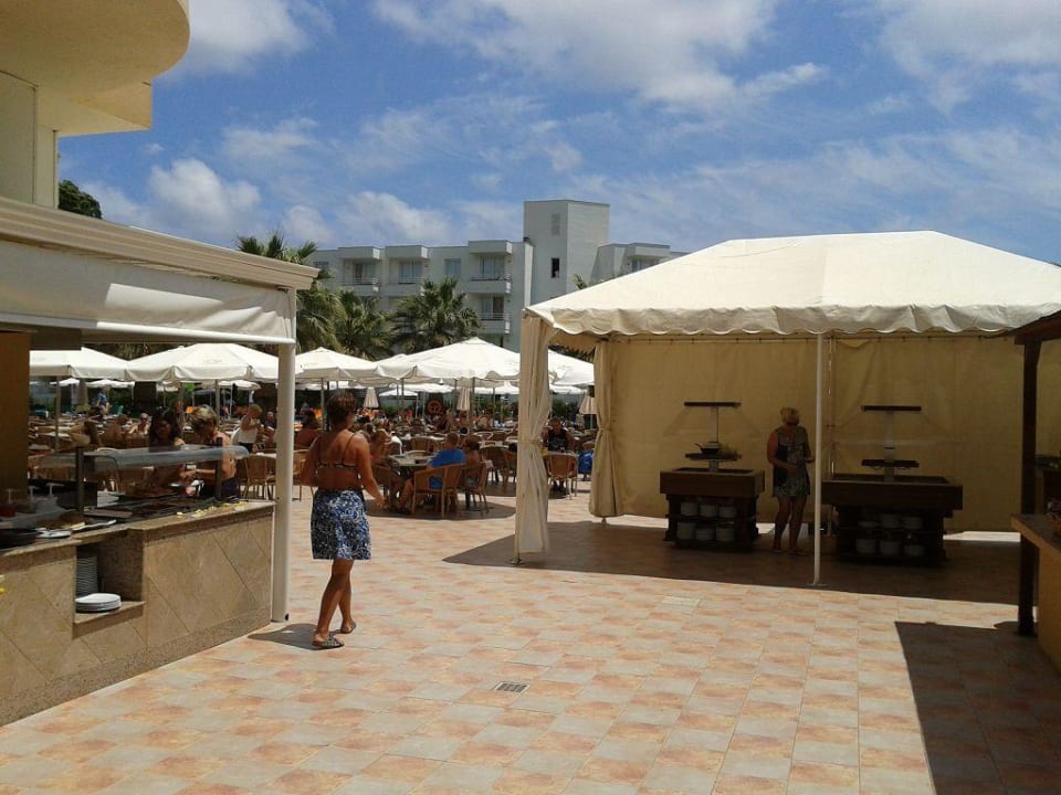 Außenrestaurant für Hamburger und Hot-Dogs allsun App.-Hotel Orient Beach