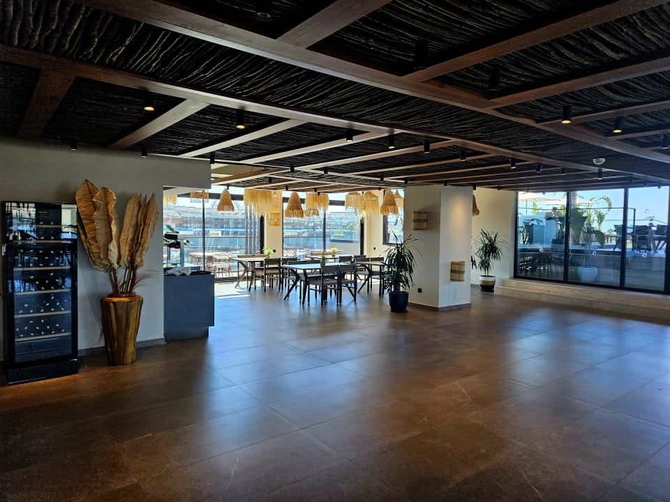 Gastro Jacaranda Luxury Resort