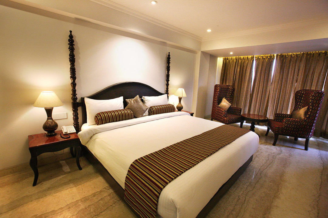 Deluxe Room Hotel EllBee Ganga View