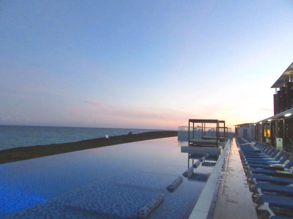 Pool Playa Vista Azul