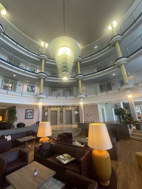 Lobby ACHAT Hotel Magdeburg