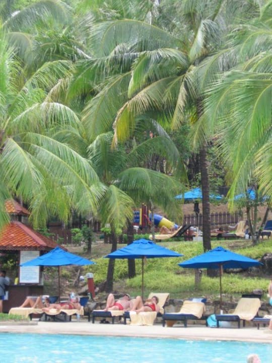 Garten von Pool Berjaya Langkawi Resort