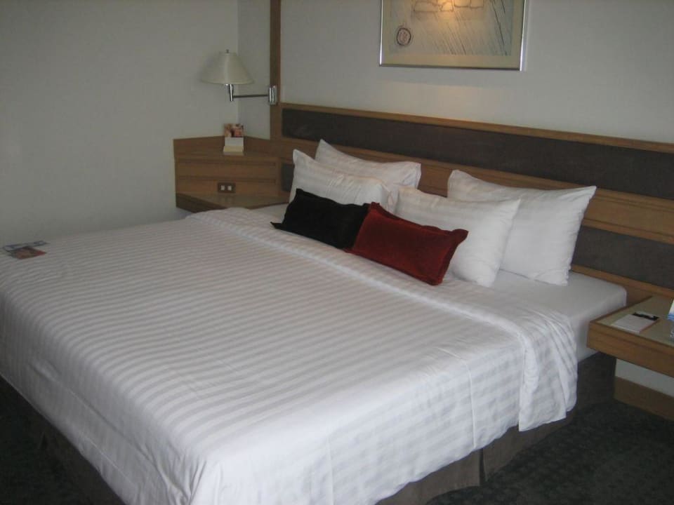 Doppelzimmer King Size Bett Grand Mercure Bangkok Atrium