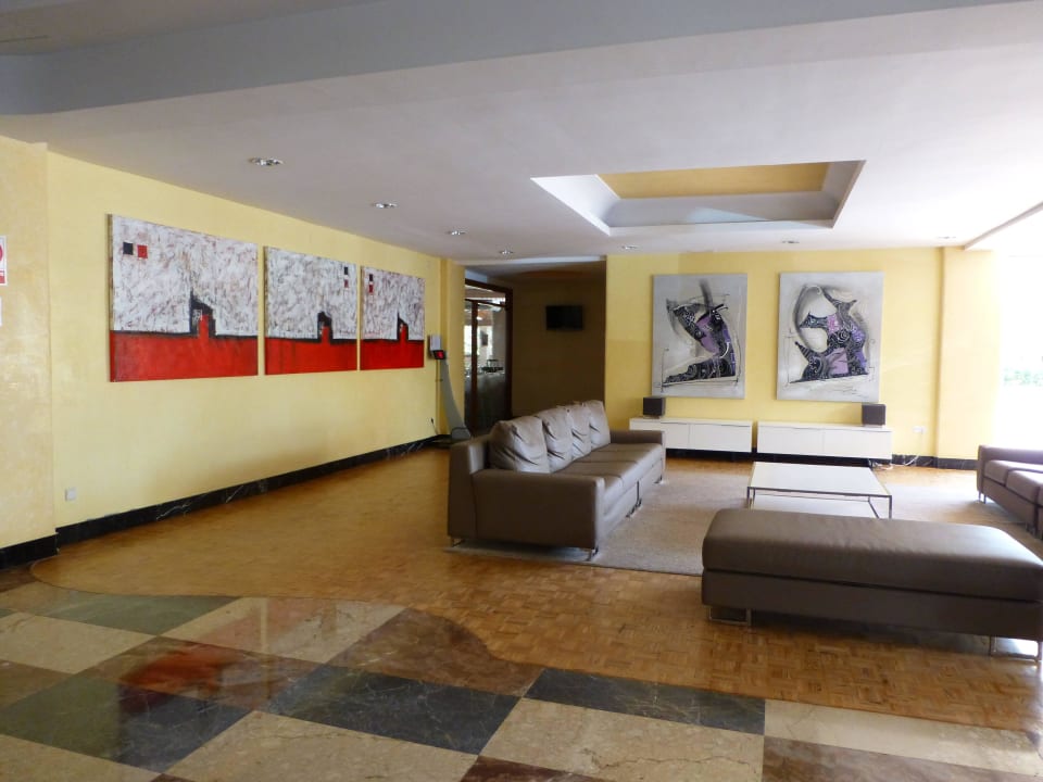 Lobby Hotel HM Ayron Park
