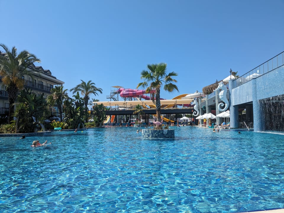 Pool Dream World Palace Hotel