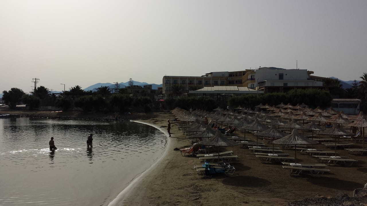 Strand Hotel Aphrodite Beach Club