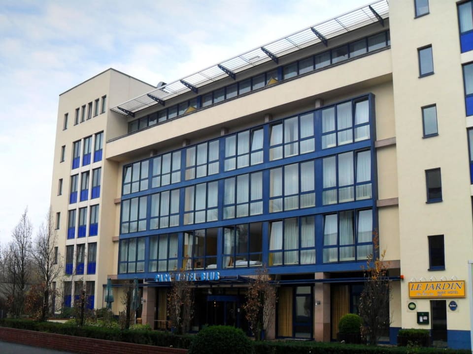 Hotelansicht vorn Centro Park Hotel Berlin-Neukölln