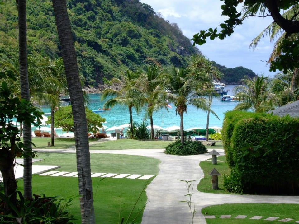 Blick von der Terrasse Hotel The Racha