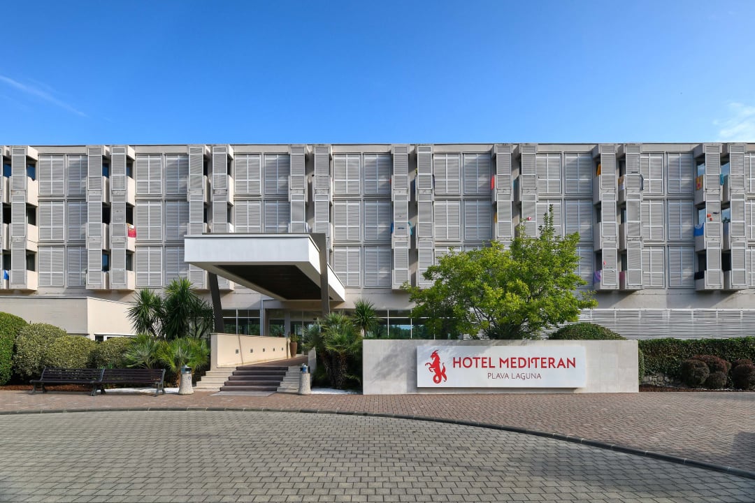 Außenansicht Hotel Mediteran Plava Laguna