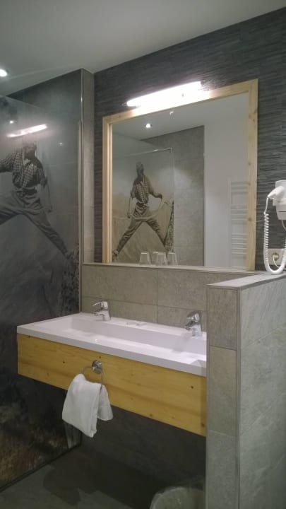 Waschtisch für zwei Vitalhotel Gosau