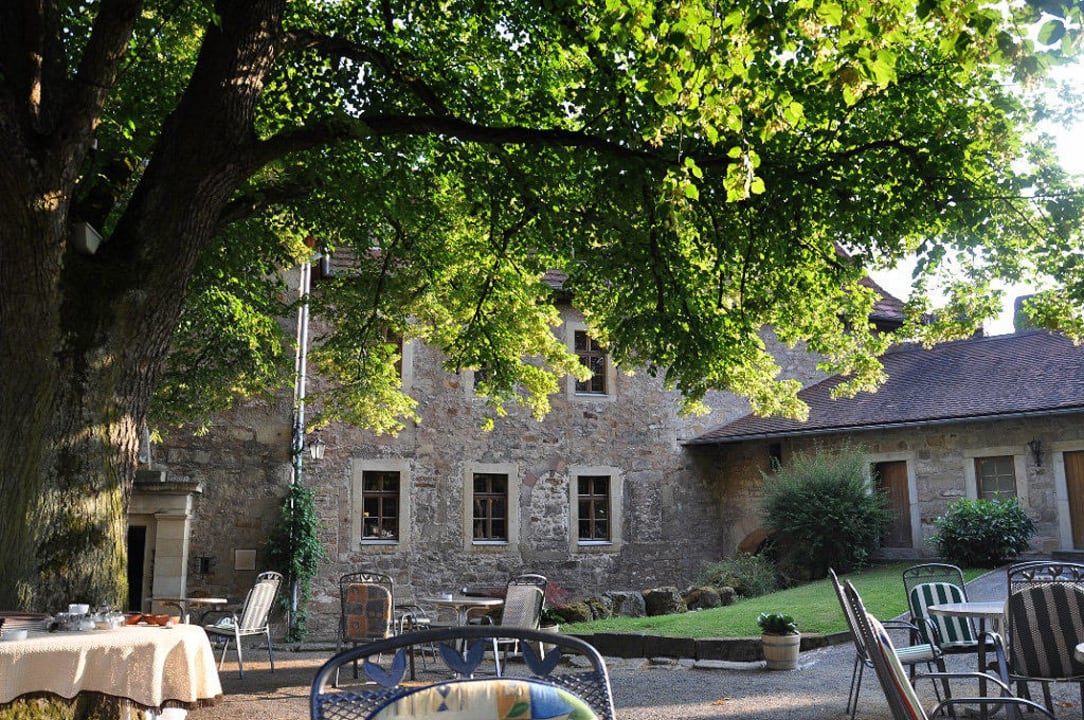 Terrasse des Restaurants Hotel Auf Der Creuzburg