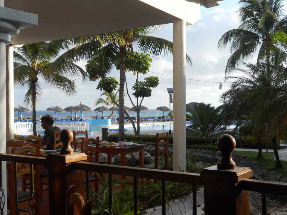 Ausblick vom Hauptrestaurant auf die Anlage Sol Rio De Luna y Mares