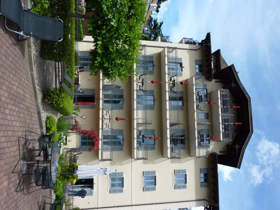 Rückwärtige Ansicht zum Garten Hapimag Resort Merano