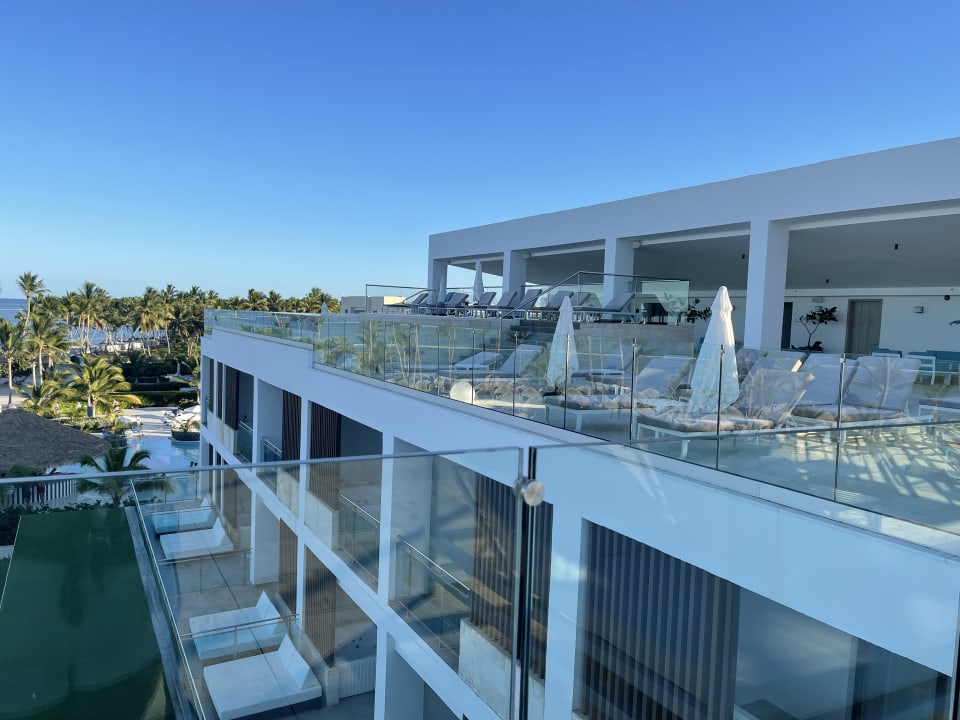 Pool Serenade Punta Cana Beach & Spa resort