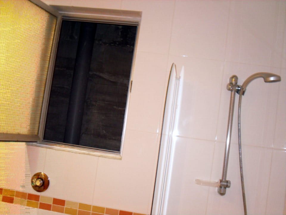 Badfenster  Paradise Bay Resort Hotel