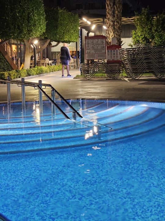 Pool Grand Seker Hotel