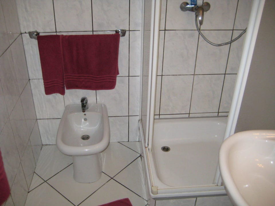 Dusche und Bidet Diani Sea Resort