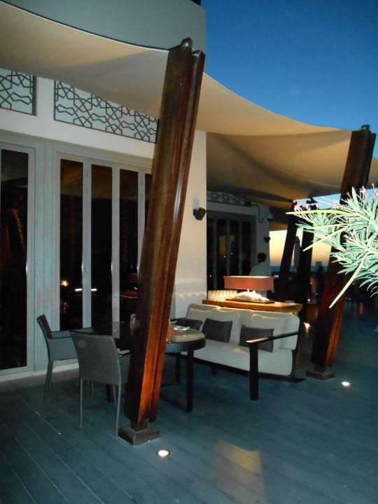 Nightime at The Beach House Park Hyatt Abu Dhabi Hotel and Villas