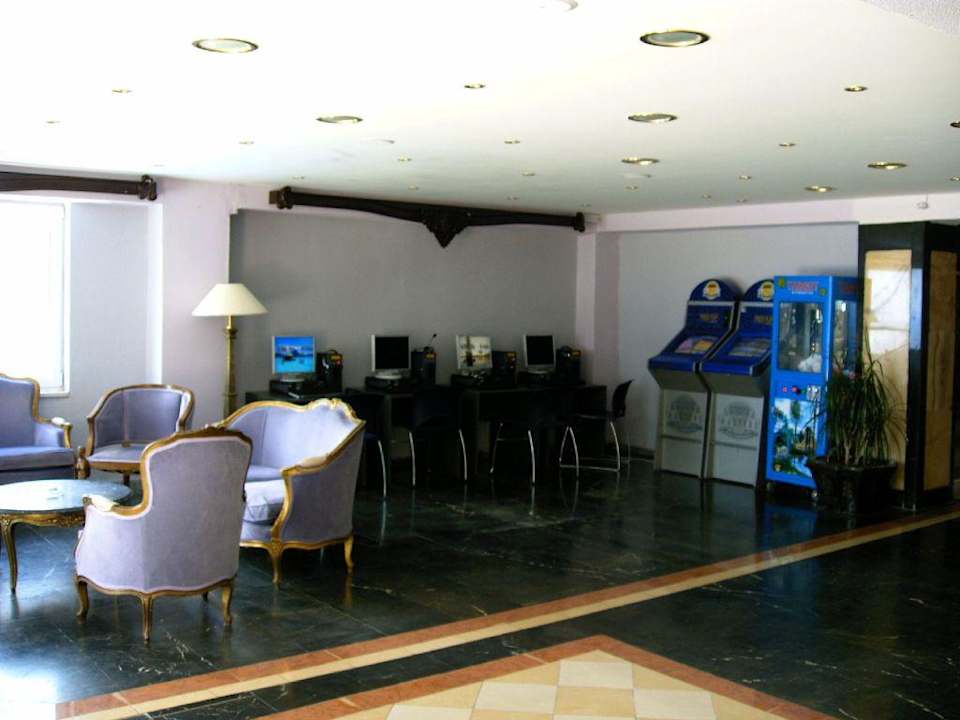Lobby Hotel Ambiente Palace