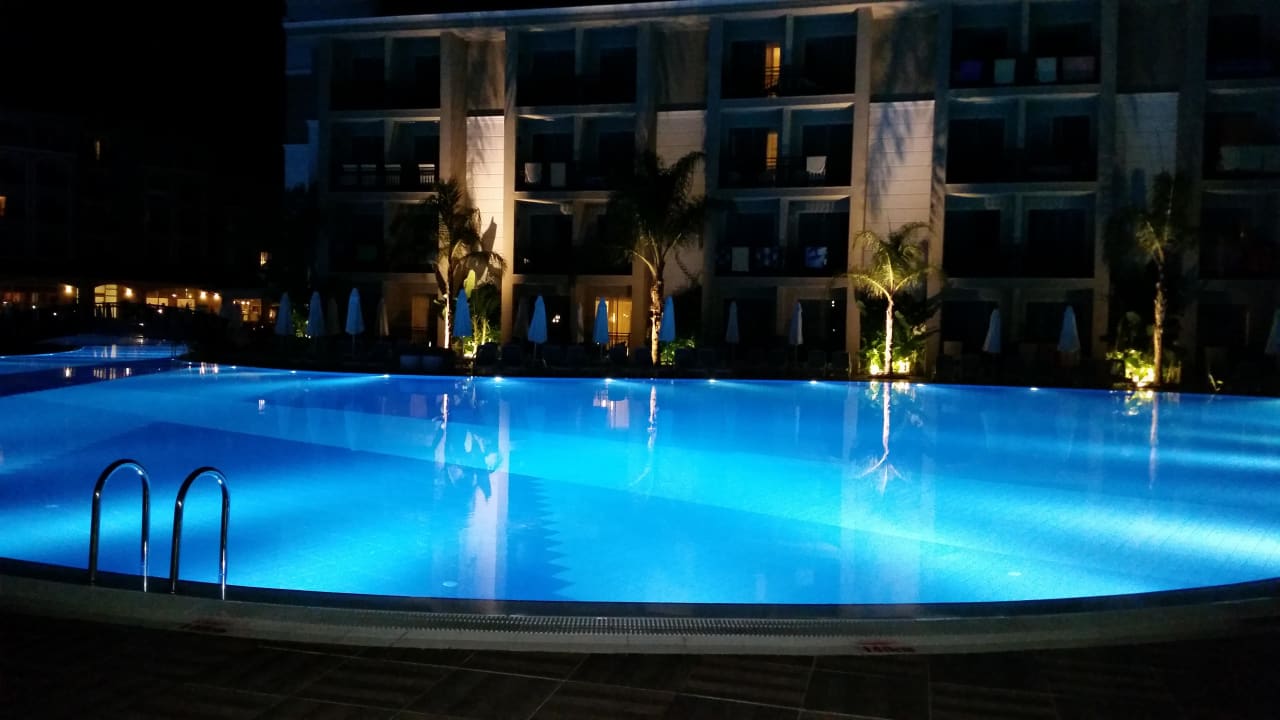 Pool abends  Paloma Oceana