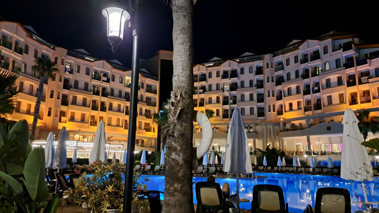 Außenansicht Bella Resort & Spa