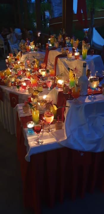 Gastro Well Palace Side