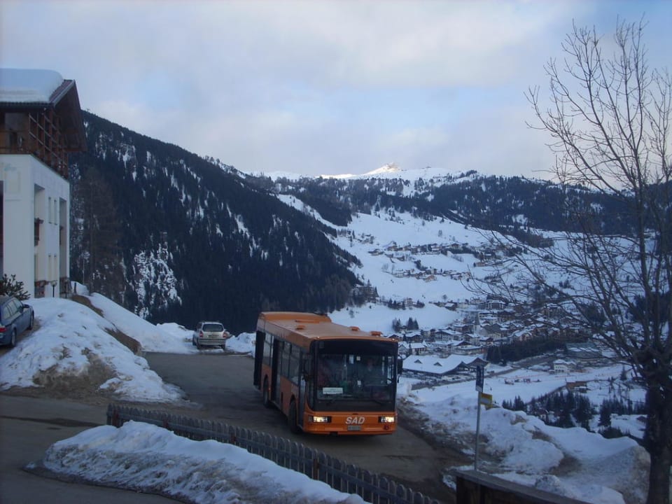 Skibus direkt vor der Tür Gasthof Vittoria