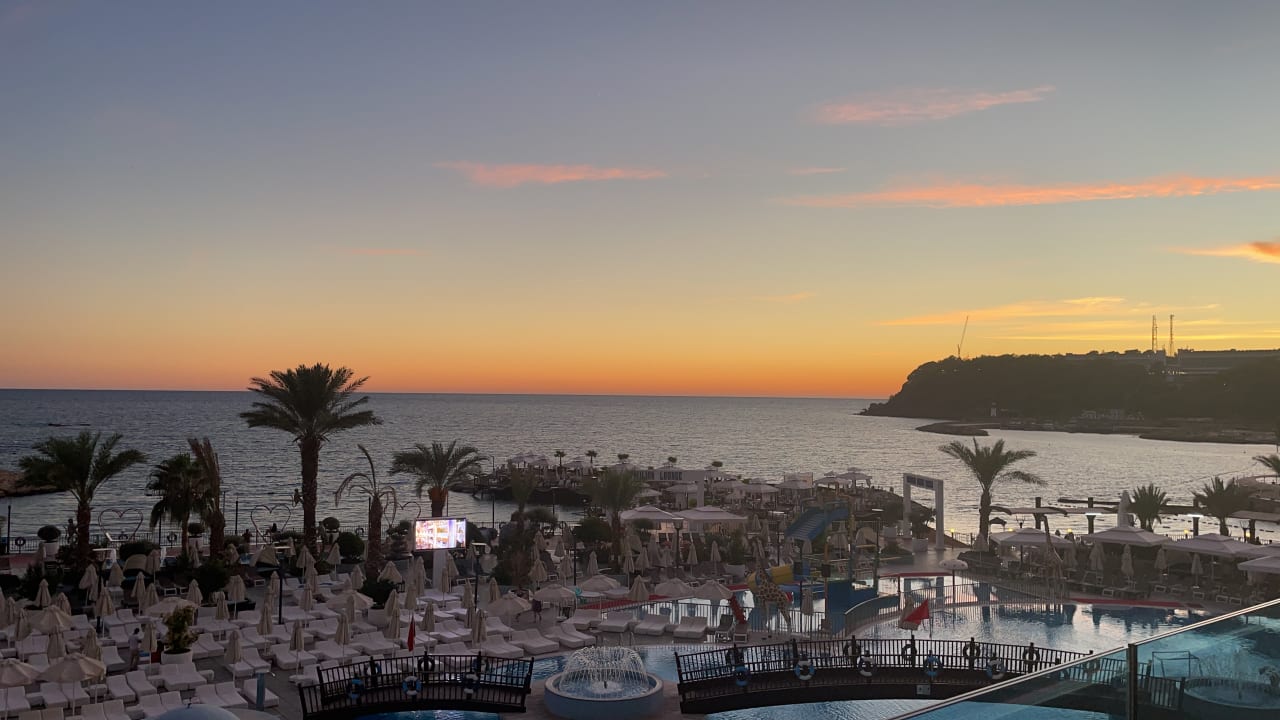 Ausblick Granada Luxury Okurcalar