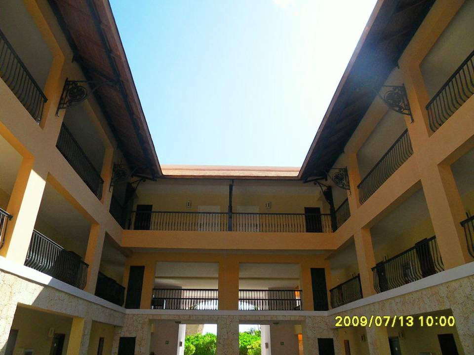 Blick nach oben im Innenhof Ocean Blue & Sand