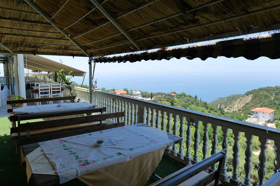 Gastro Hotel Joni Lukove