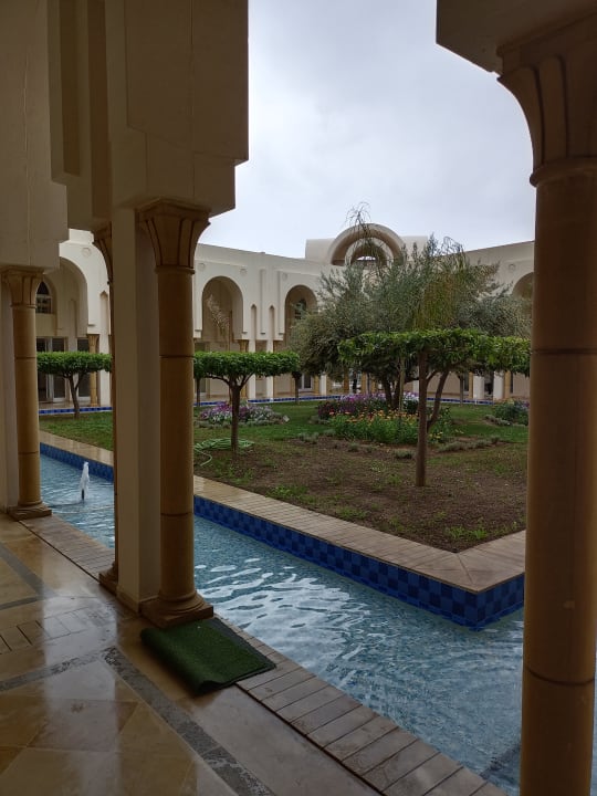 Gartenanlage Iberostar Waves Averroes